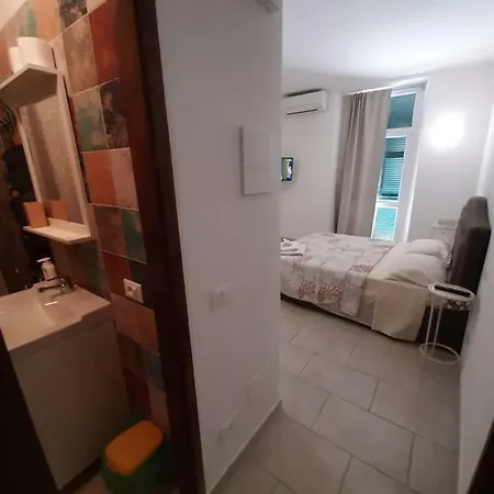 Casa Chicca Guest house