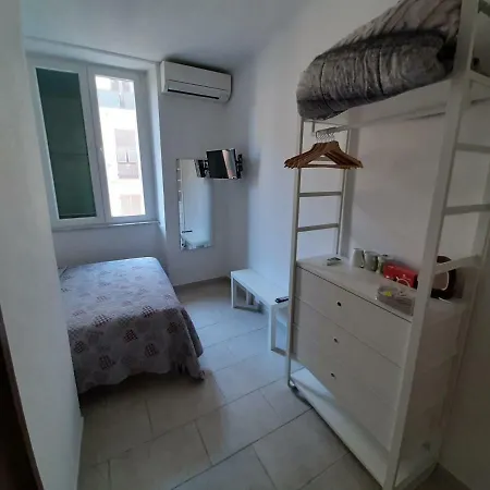 Casa Chicca * La Spezia